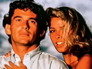 Adriane Galisteu diz que marido e filho são fãs de Ayrton Senna: 'Orgulho'
