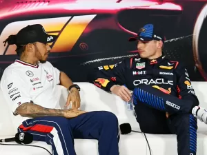 F1 - Verstappen sobre Hamilton na Ferrari: "Não me importo, não me comove"