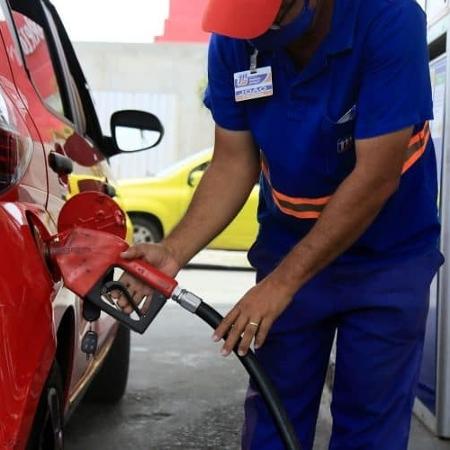 Preço dos combustíveis vai cair se cotação do petróleo seguir em baixa Preço dos combustíveis vai cair se cotação do petróleo seguir em baixa