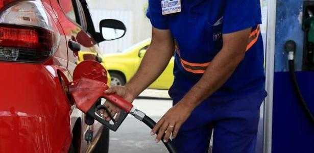 Salto: Lula faz desserviço ao apontar culpados errados para gasolina alta