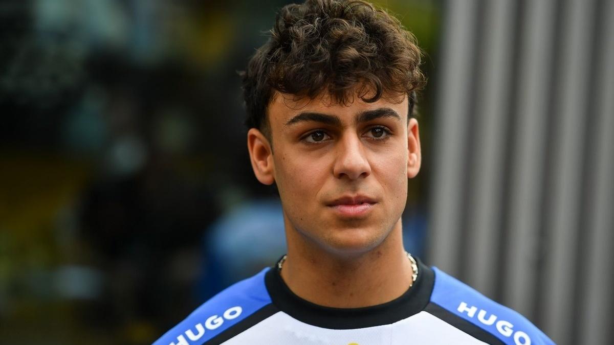 "Não tenho muito dinheiro": Lindblad detalha viagens sem luxo na F1
