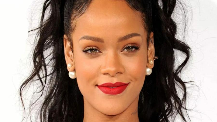 A cantora Rihanna, que nasceu (e causa orgulho) em Barbados   - Reprodução / Internet