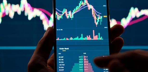 A semana no mercado: pacotes fiscais anulam recordes da Bolsa, e dólar cai