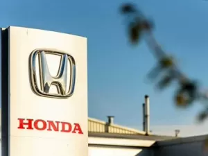 Nissan e Honda fecham parceria para novo software de elétricos 