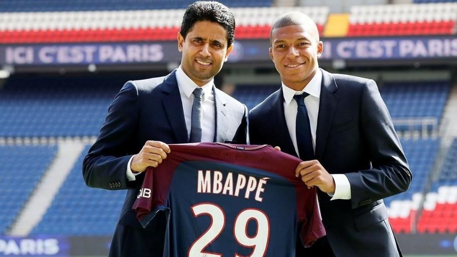 Mbappe se apresenta ao PSG ao lado do presidente Nasser Al-Khelaif Gonzalo - Gonzalo Fuentes/Reuters