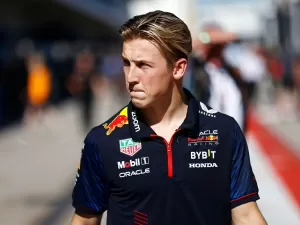 F1: Red Bull corre risco de perder Lawson para rivais em 2025; entenda