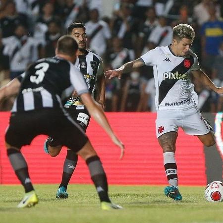 Vasco x Botafogo: como assistir ao clássico carioca na live do Casimiro