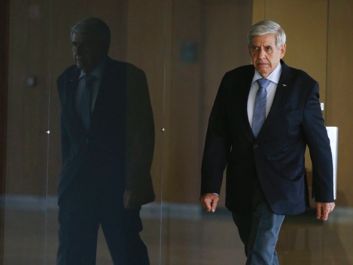 Fracasso de militares no governo Bolsonaro frustra suas ambições políticas