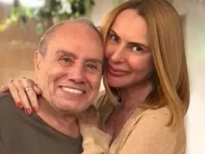 Esposa de Stenio Garcia atualiza estado de saúde do ator: 'Está abatido'