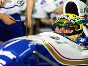 F1 - Galvão se emociona ao relembrar morte de Senna: "morreu no sofá da casa das pessoas"