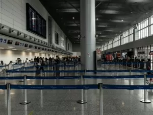 RS: Aeroporto Salgado Filho reabrirá apenas no Natal 