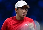 Tien vence jogo duro com Cobolli e deixa tudo igual na Laver Cup