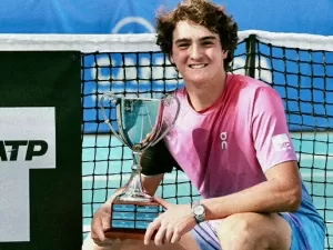 João Fonseca conquista Challenger 125 de Camberra após vencer Ethan Quinn por 2 sets a 0