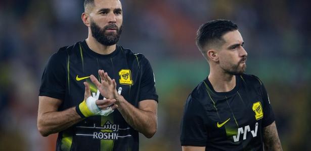 Corinthians busca recursos para contratação de Coronado: fonte financeira em análise.