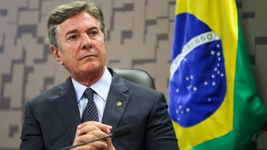Defesa de ex-presidente Fernando Collor pediu que ex-presidente cumprisse pena em prisão domiciliar Defesa de ex-presidente Fernando Collor pediu que ex-presidente cumprisse pena em prisão domiciliar