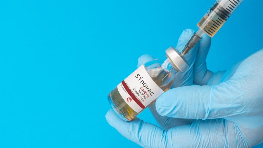 Equador importará dois milhões de doses da vacina anticovid da chinesa Sinovac - Shutterstock