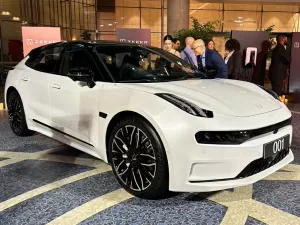 Zeekr 001, chinês de alto luxo, chega para brigar com Porsche e BMW