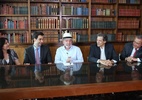 Lula terá pela primeira vez maioria de indicados em reunião do BC para decidir juros - Da esquerda para a direita: Simone Tebet, Gabriel Galípolo, Lula, Fernando Haddad e Rui Costa. Foto: Youtube/Ricardo Stuckert