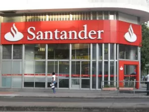 Bradesco ou Santander: quem se recupera antes e em qual vale investir?