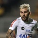 Torcedores reagem a possível volta de Lucas Lima ao Santos