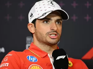 F1: Sainz quer aproveitar e lutar por pódios enquanto tem carro competitivo