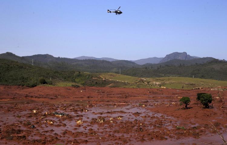 Distrito de Bento Rodrigues (MG), após rompimento de barragem da Samarco, em 2015