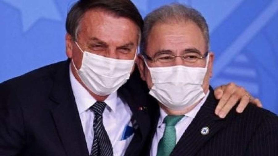  Jair Bolsonaro e Marcelo Queiroga: o presidente e o ministro não têm pressa para vacinar nossas crianças                            -   Divulgação                         