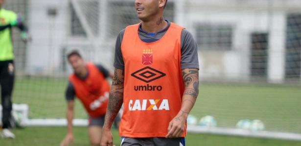 Ramon terá que passar por cirurgia no joelho esquerdo e ficará seis meses sem jogar - Paulo Fernandes/Vasco.com.br