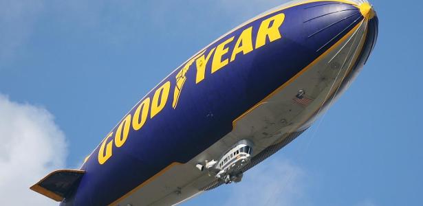 Ajudou na guerra e voou no Brasil: dirigível da Goodyear completa 100 anos