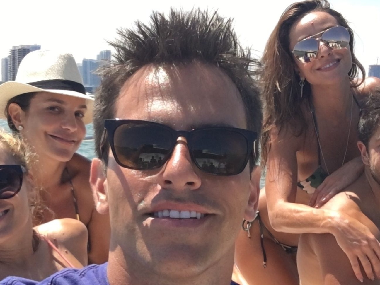 Empresário acusado de racismo fala de ameaças de Nego Di 