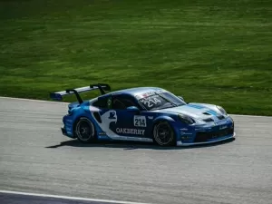 Após estreia com pódio duplo na Áustria, Marcelo Tomasoni busca liderança da Porsche Sprint Challenge Suisse