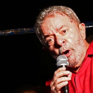 Lula afirmou que a defesa da integração latino-americana "é mais necessária que nunca como um fator de desenvolvimento e de enfrentamento à crise econômica" - Juca Varella/ Agência Brasil