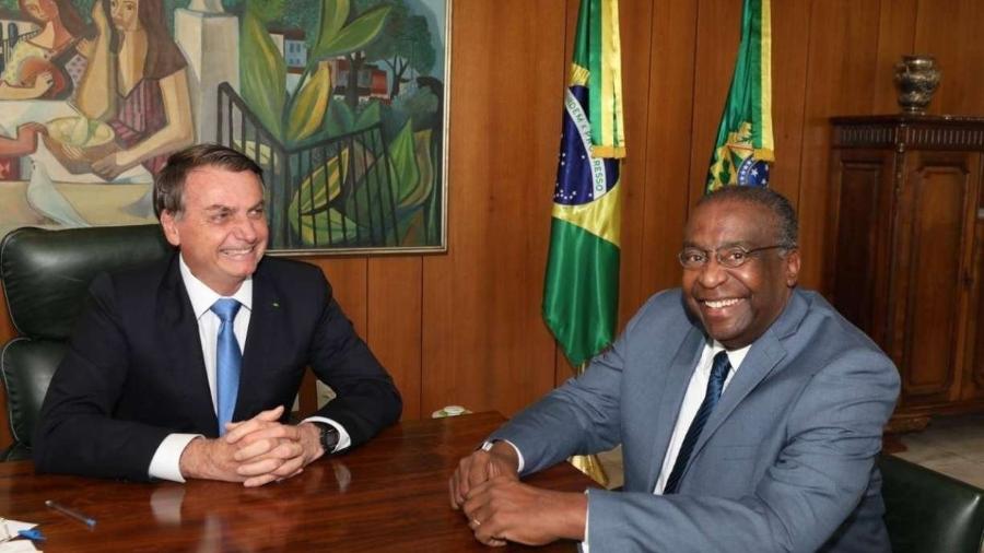                                  Presidente Jair Bolsonaro e o ministro da Educação Carlos Alberto Decotelli                              -                                 REPRODUçãO                            