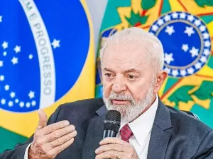 Lula sanciona projeto que cria taxação para compras internacionais de até 50 dólares