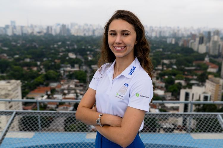 Rafaela Ferreira pratica kart desde a infância e agora se junta ao Grupo Red Bull