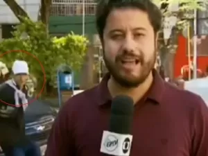 VÍDEO: Homem mostra parte íntima ao vivo durante reportagem na Globo