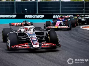 F1: FIA e equipes querem acabar com estratégias de Magnussen
