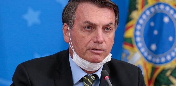 Em meio a pandemia | Bolsonaro anuncia adiamento de reajuste de remédios por 60 dias