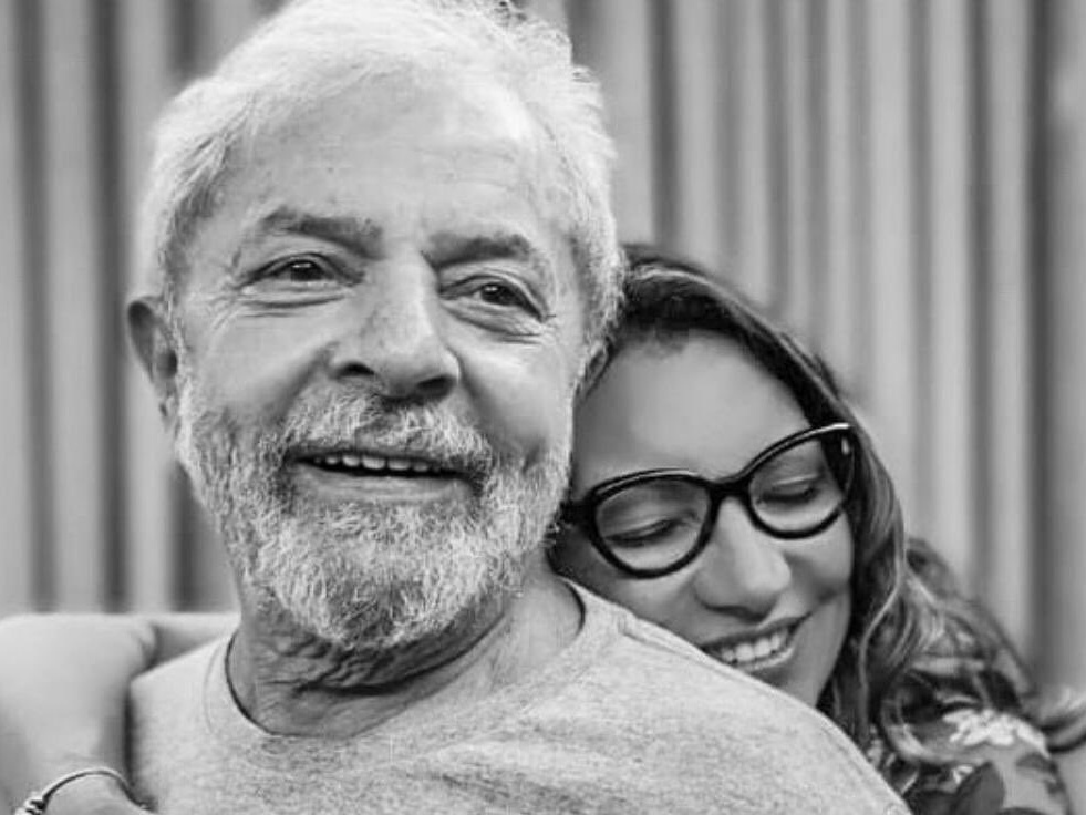 Pelo andar da carruagem, Lula corre o risco de vencer esta eleição por W.O.