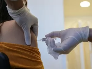 Ministério da Saúde amplia vacinação contra gripe após alta de casos 