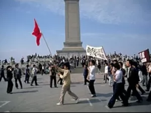 No 35º aniversário de Tiananmen, movimento lança manifesto por direito à informação na China