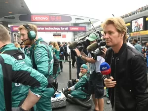 Rosberg alerta Aston Martin sobre perigo de se tornar o PSG da F1