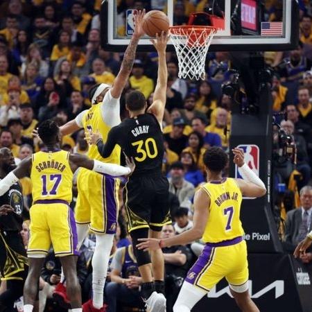 Anthony Davis e LeBron James foram determinantes para a vitória dos Lakers nos playoffs da NBA - GettyImages