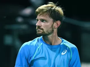 Goffin surpreende Zverev, se garante nas quartas e desafia Fritz