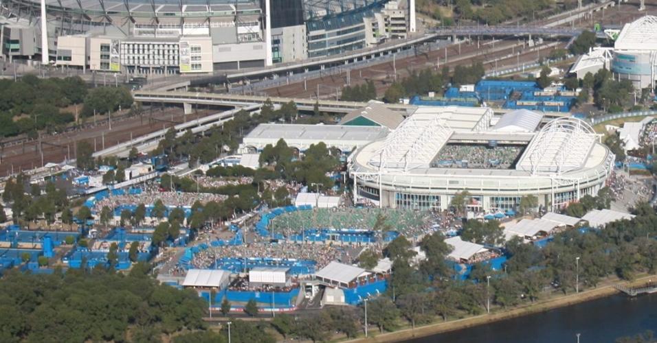 Mesmo com três quadras com teto, AO chega a ter só 1 jogo em atividade - undefined