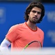 Alcaraz avan&ccedil;a ap&oacute;s les&atilde;o de Shapovalov e ter&aacute; duelo espanhol na semi