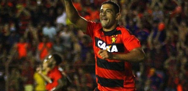 Palmeiras não encerra novela, mas avisa Diego Souza que não mudará proposta