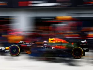 F1: Com tetra de Verstappen 'em xeque', Red Bull liga alerta máximo