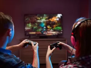 É possível jogar videogames da nova geração em TVs antigas?