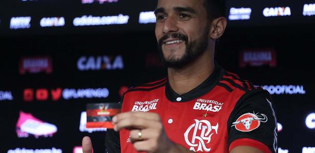 Henrique Dourado pode estrear pelo Flamengo no clássico com o Botafogo - Gilvan de Souza/Flamengo